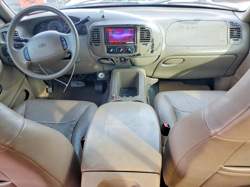 Photo 8 from auction – 2002 FORD EXPEDITION with VIN 1FMRU15W92LA14071