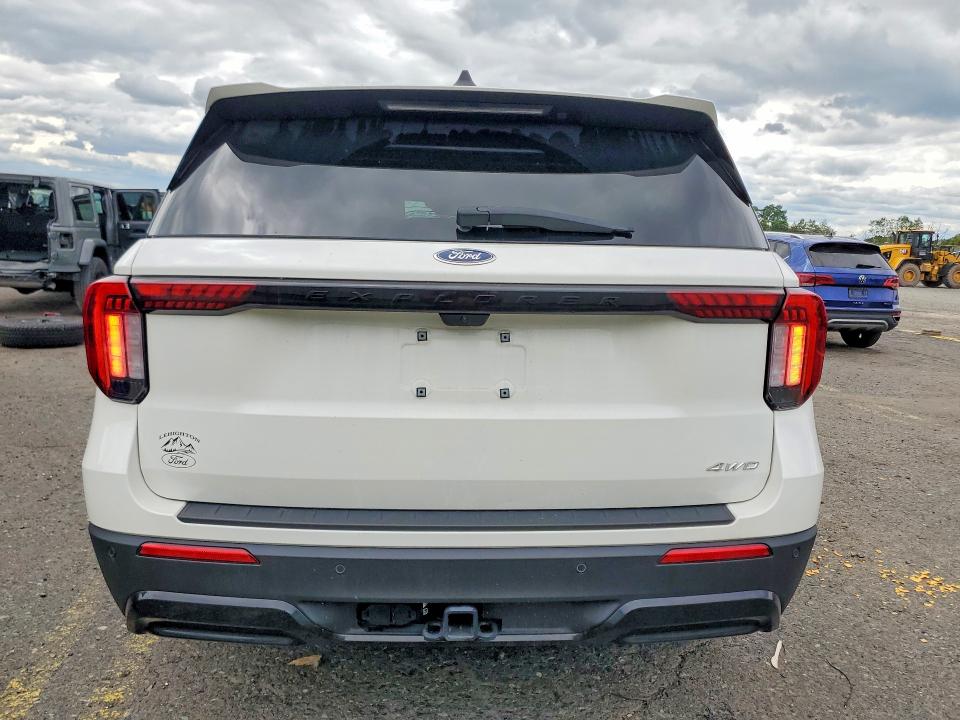 Photo 6 from auction – 2025 FORD EXPLORER with VIN 1FMUK8KH1SGB10218