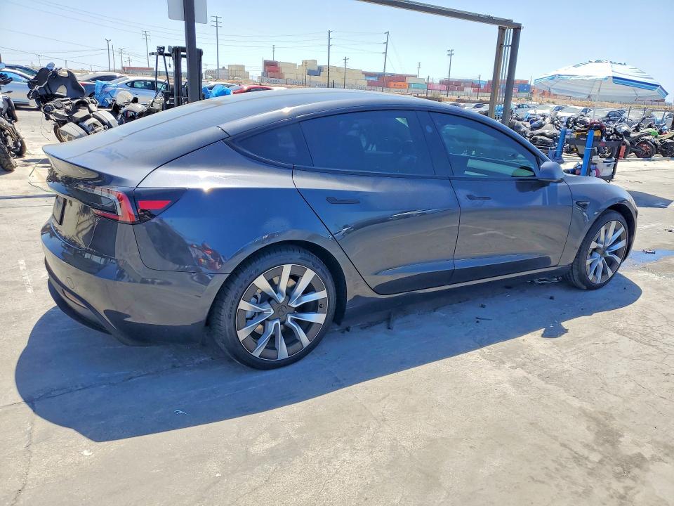Фото 3 с аукциона – 2025 TESLA MODEL 3 с VIN 5YJ3E1EA7SF033801