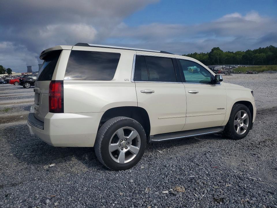 Photo 3 from auction – 2015 CHEVROLET TAHOE with VIN 1GNSCCKC3FR672610