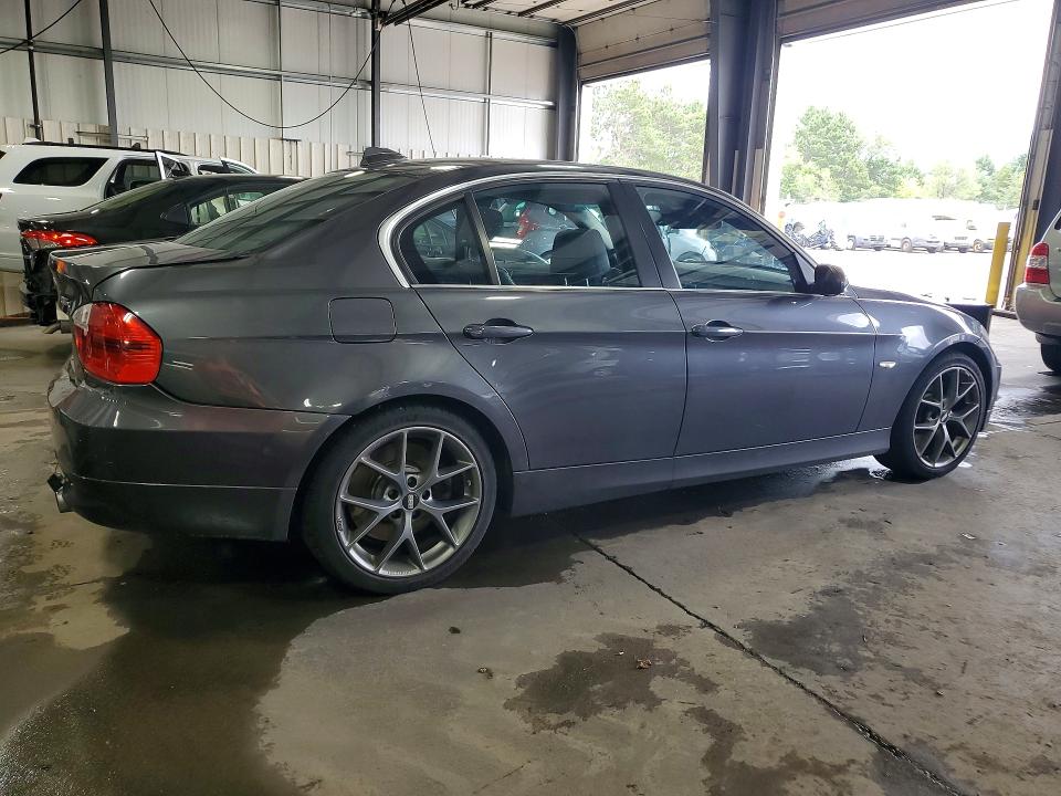 Photo 3 from auction – 2007 BMW 335 with VIN WBAVD53567AV14208