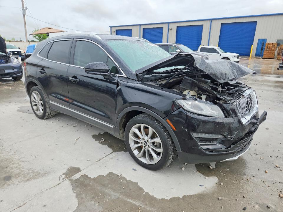 Photo 4 from auction – 2019 LINCOLN MKC with VIN 5LMCJ2C98KUL02981