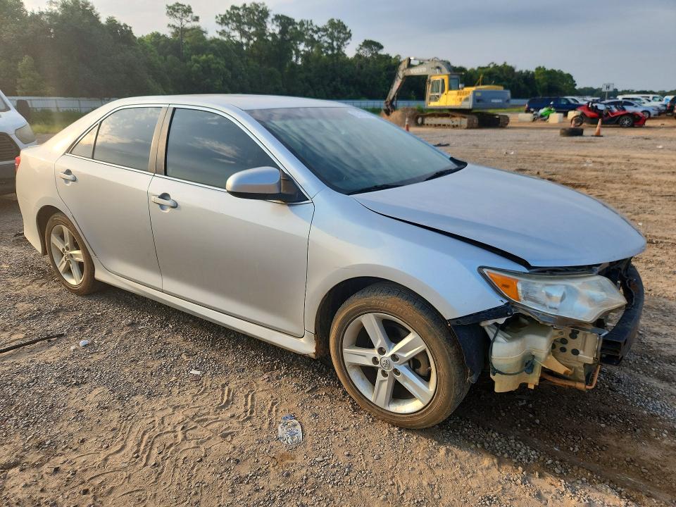 Photo 4 from auction – 2014 TOYOTA CAMRY with VIN 4T1BF1FK1EU346673