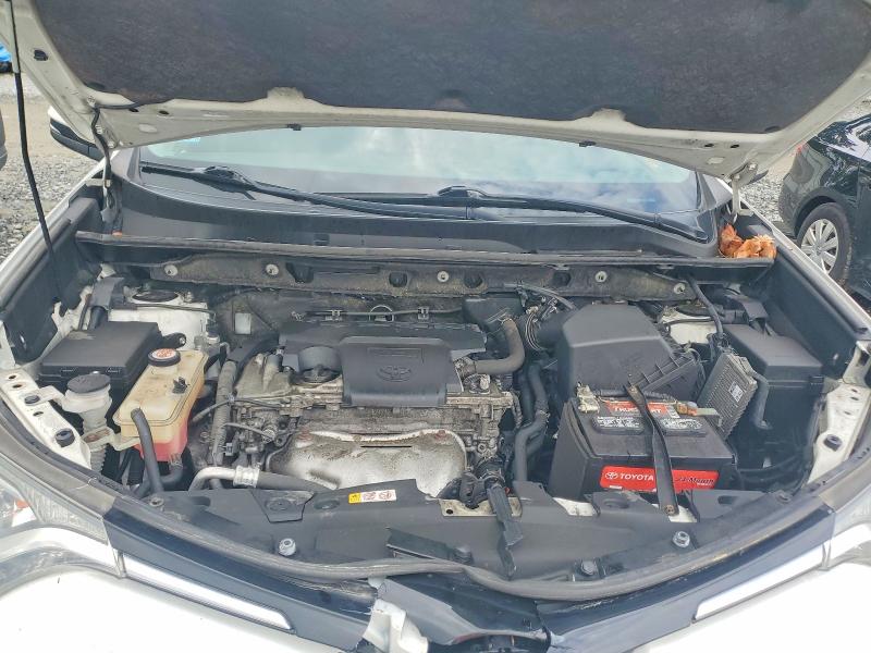 Photo 12 from auction – 2018 TOYOTA RAV4 with VIN JTMRFREV5JJ232961