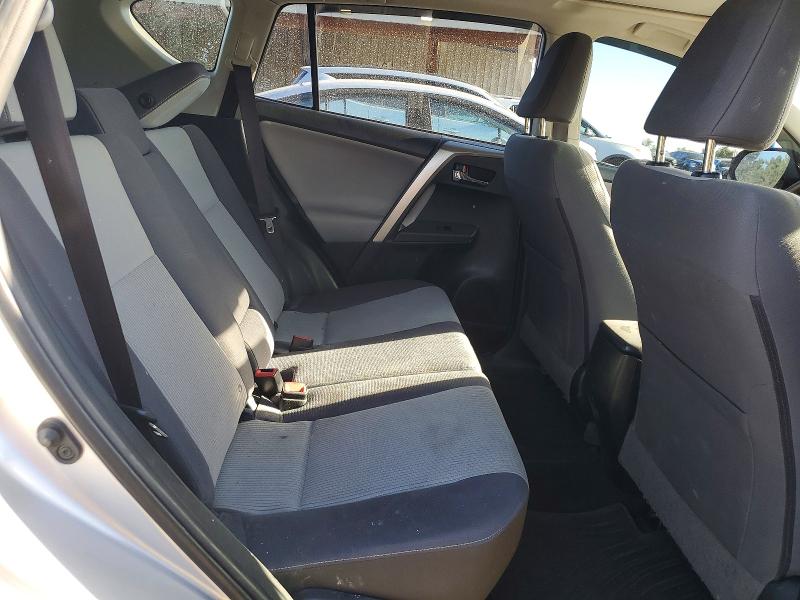 Photo 10 from auction – 2015 TOYOTA RAV4 with VIN JTMRFREVXFD112823