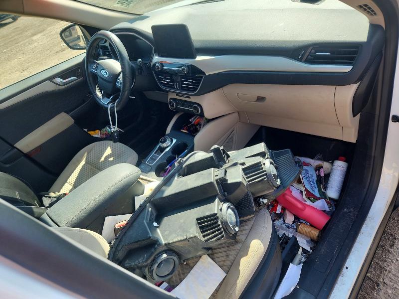 Photo 8 from auction – 2020 FORD ESCAPE with VIN 1FMCU0G69LUC15638