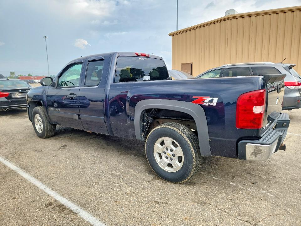 Photo 2 from auction – 2007 CHEVROLET SILVERADO with VIN 1GCEK19J07Z633668