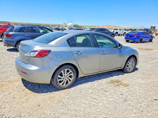 Photo 3 from auction – 2012 MAZDA 3 with VIN JM1BL1W84C1654923