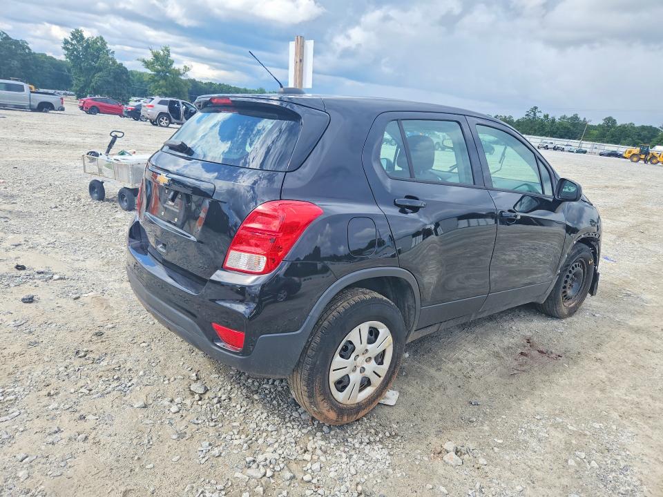 Photo 3 from auction – 2017 CHEVROLET TRAX with VIN 3GNCJKSB7HL239314