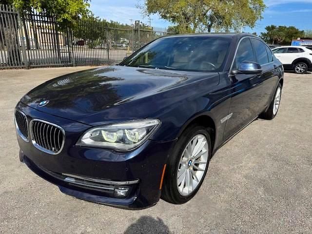 2015 BMW 750 - Търг №63611546