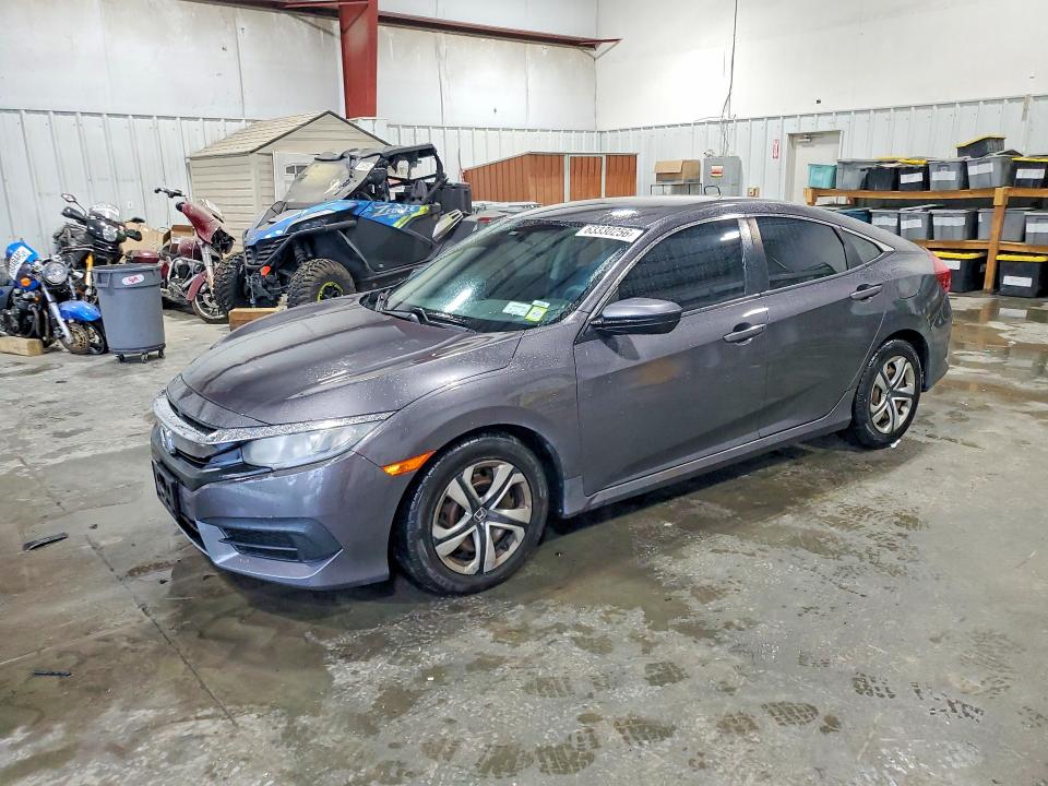 HONDA CIVIC 2017 with VIN 19XFC2F58HE217945 - Photo from auction