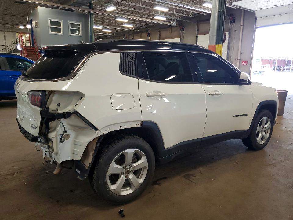 Photo 3 from auction – 2018 JEEP COMPASS with VIN 3C4NJDBB5JT478895