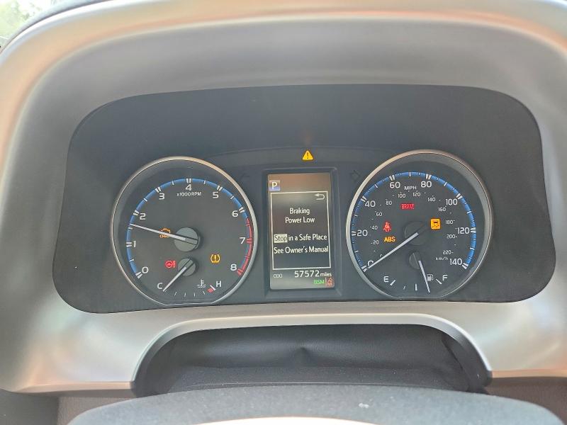 Photo 9 from auction – 2018 TOYOTA RAV4 with VIN JTMWFREV2JJ187528