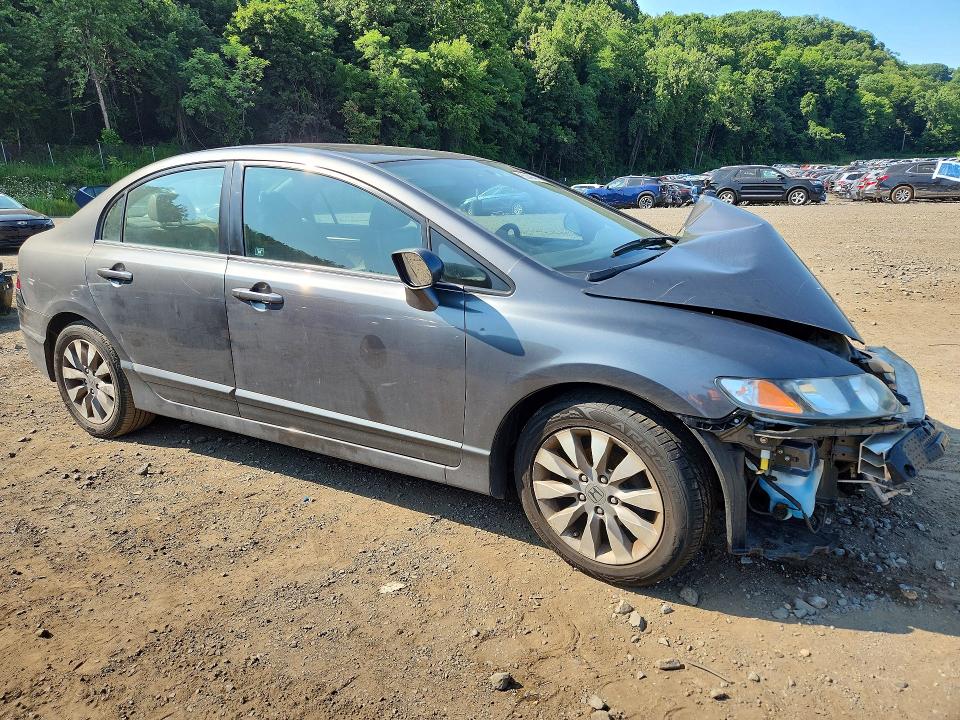 Photo 4 from auction – 2011 HONDA CIVIC with VIN 2HGFA1F96BH503843