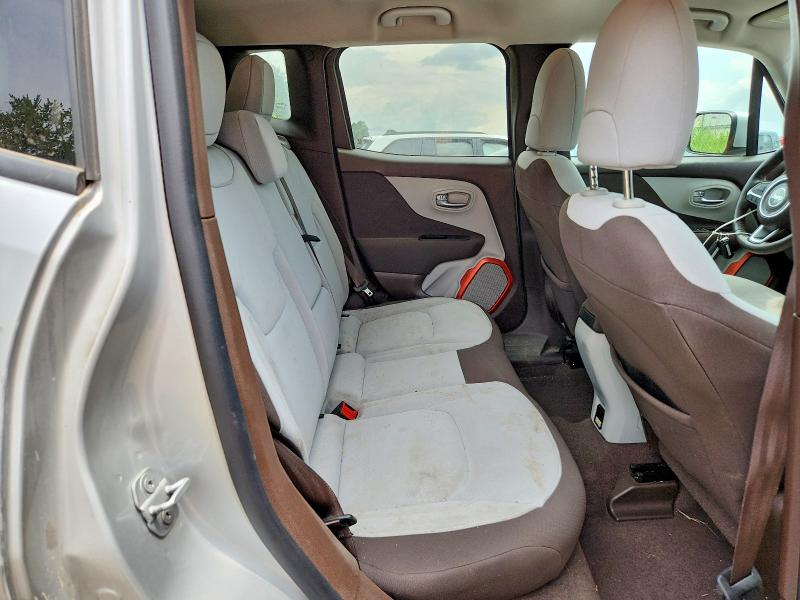 Photo 11 from auction – 2017 JEEP RENEGADE with VIN ZACCJBBB7HPG40622
