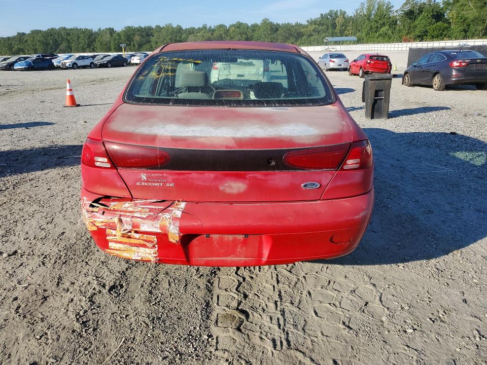 Photo 6 from auction – 2000 FORD ESCORT with VIN 3FAFP13P2YR189322