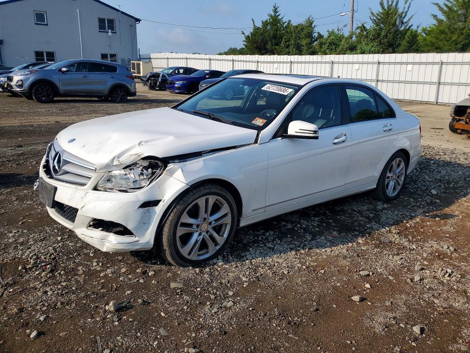 MERCEDES-BENZ C 2013 with VIN WDDGF8AB7DR285265 - Photo from auction