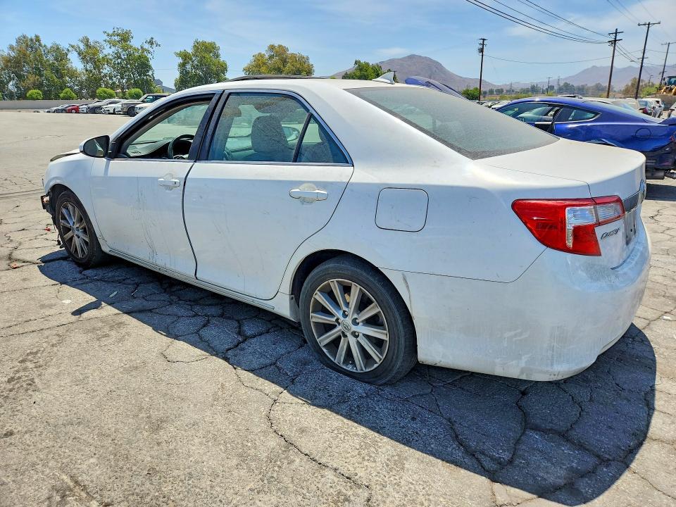 Photo 2 from auction – 2014 TOYOTA CAMRY with VIN 4T1BK1FK5EU546855