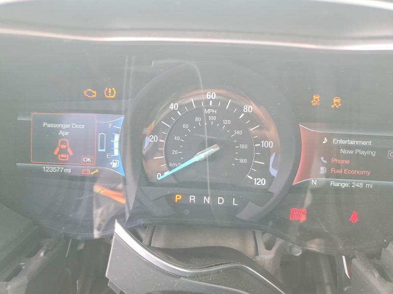 Photo 9 from auction – 2017 FORD FUSION with VIN 3FA6P0LUXHR207498