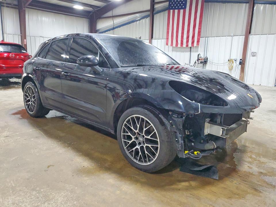 Photo 4 from auction – 2018 PORSCHE MACAN with VIN WP1AA2A57JLB22067