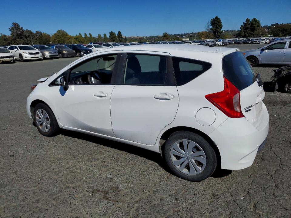 Photo 2 from auction – 2018 NISSAN VERSA NOTE with VIN 3N1CE2CP4JL366165
