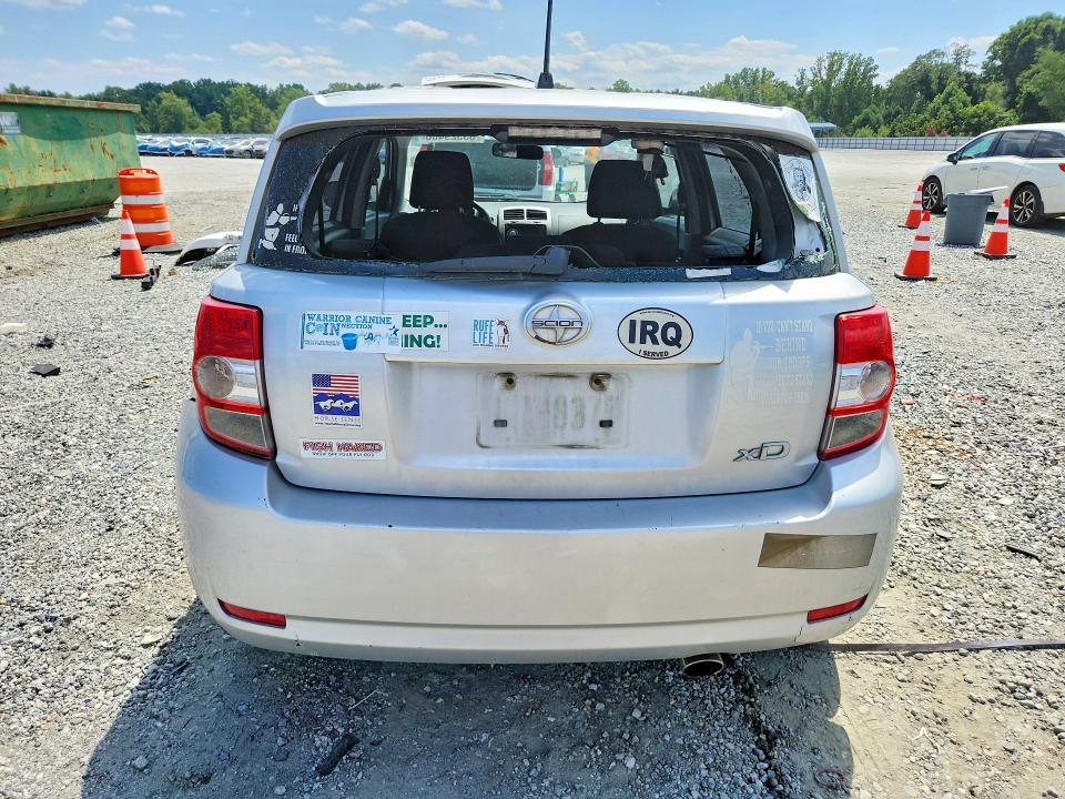 Photo 6 from auction – 2011 SCION XD with VIN JTKKU4B42B1012483