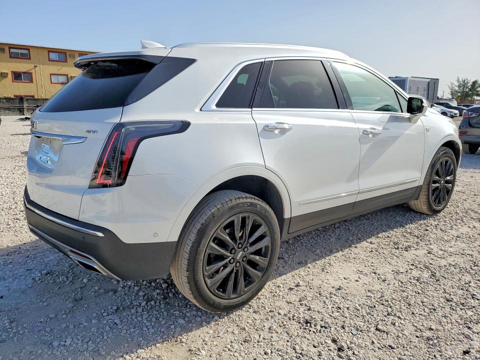 Photo 3 from auction – 2022 CADILLAC XT5 with VIN 1GYKNCRS6NZ152541