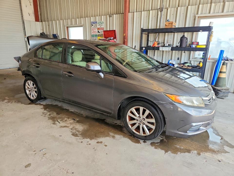 Photo 4 from auction – 2012 HONDA CIVIC with VIN 19XFB2F88CE050220