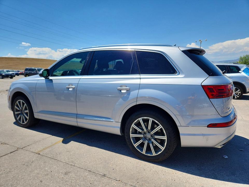Photo 2 from auction – 2017 AUDI Q7 with VIN WA1LAAF74HD011330