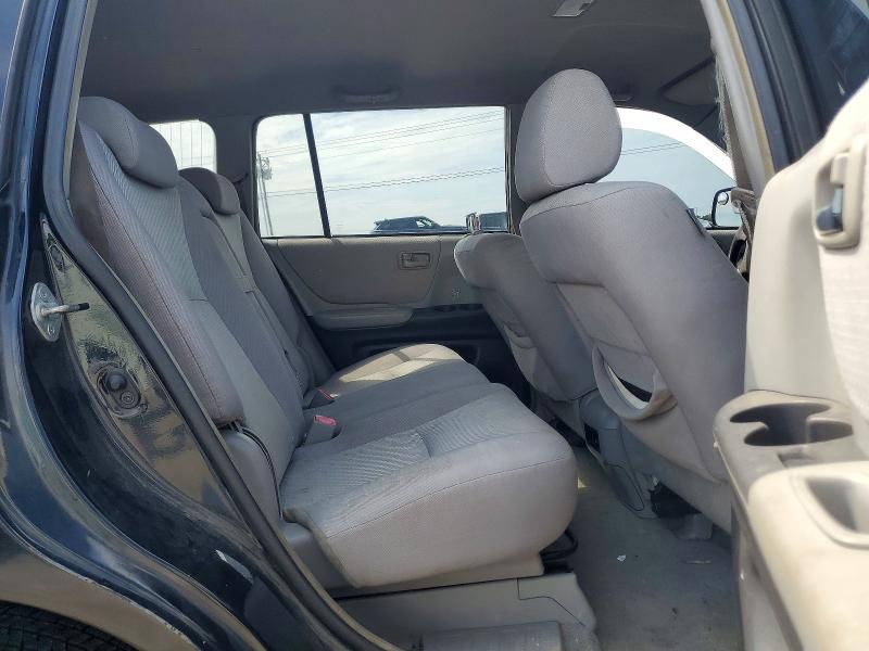 Photo 11 from auction – 2006 TOYOTA HIGHLANDER with VIN JTEDW21A060009790