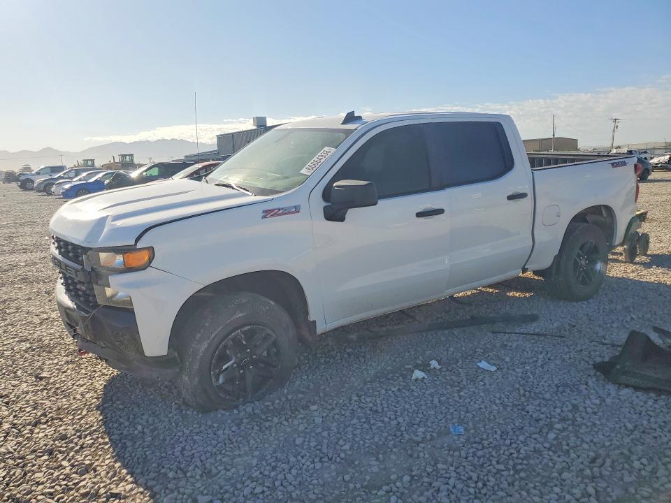 CHEVROLET SILVERADO 2021 with VIN 1GCPYCEF6MZ232934 - Photo from auction