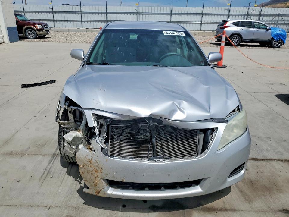 Photo 5 from auction – 2011 TOYOTA CAMRY with VIN 4T1BF3EK7BU164551