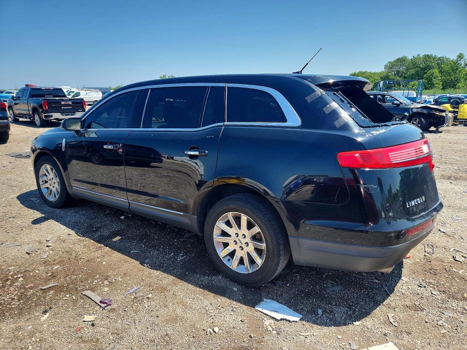 Photo 2 from auction – 2015 LINCOLN MKT with VIN 2LMHJ5NK0FBL01074