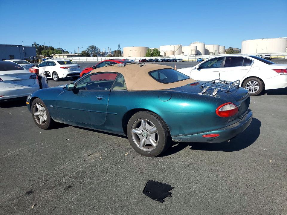 Photo 2 from auction – 1997 JAGUAR XK8 with VIN SAJGX2743VC010088