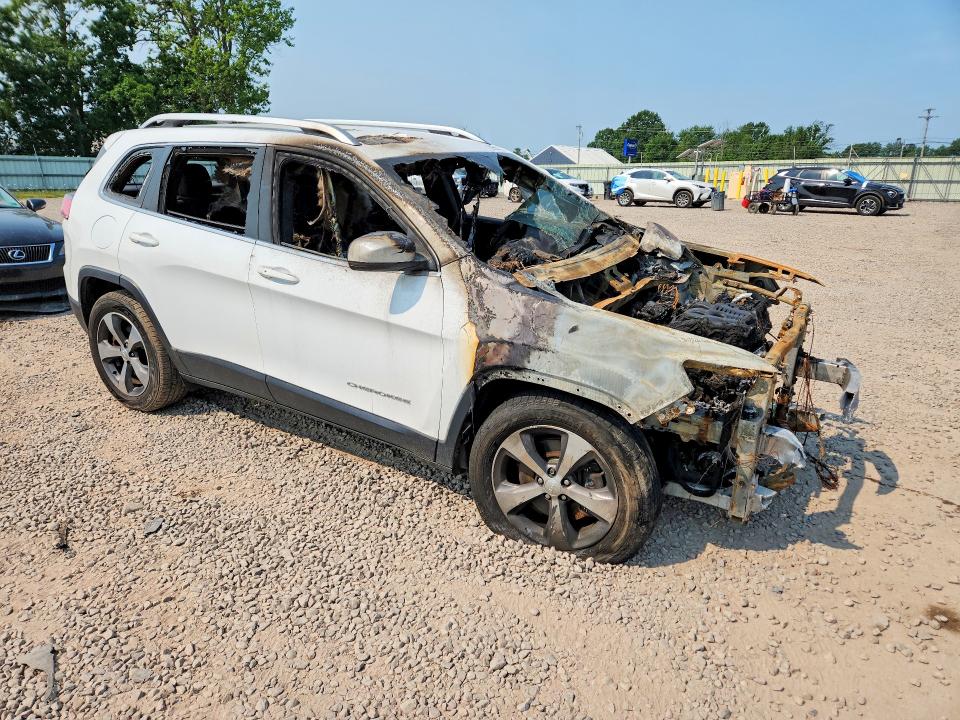 Photo 4 from auction – 2019 JEEP CHEROKEE with VIN 1C4PJMDXXKD343999