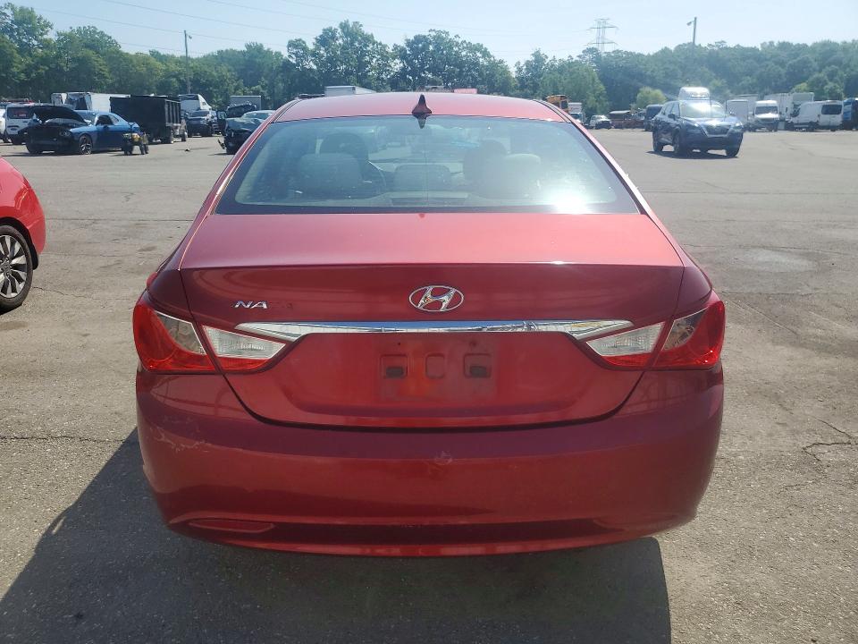 Photo 6 from auction – 2011 HYUNDAI SONATA with VIN 5NPEB4AC6BH154220