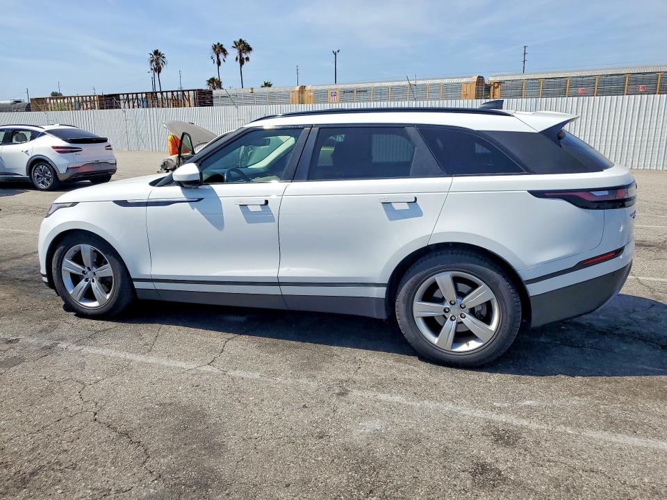 Photo 2 from auction – 2018 LAND ROVER RANGE ROVER VELAR with VIN SALYB2RV1JA755833