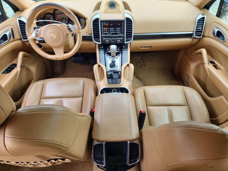Снимка 8 от търг – 2012 PORSCHE CAYENNE с VIN WP1AA2A2XCLA07715
