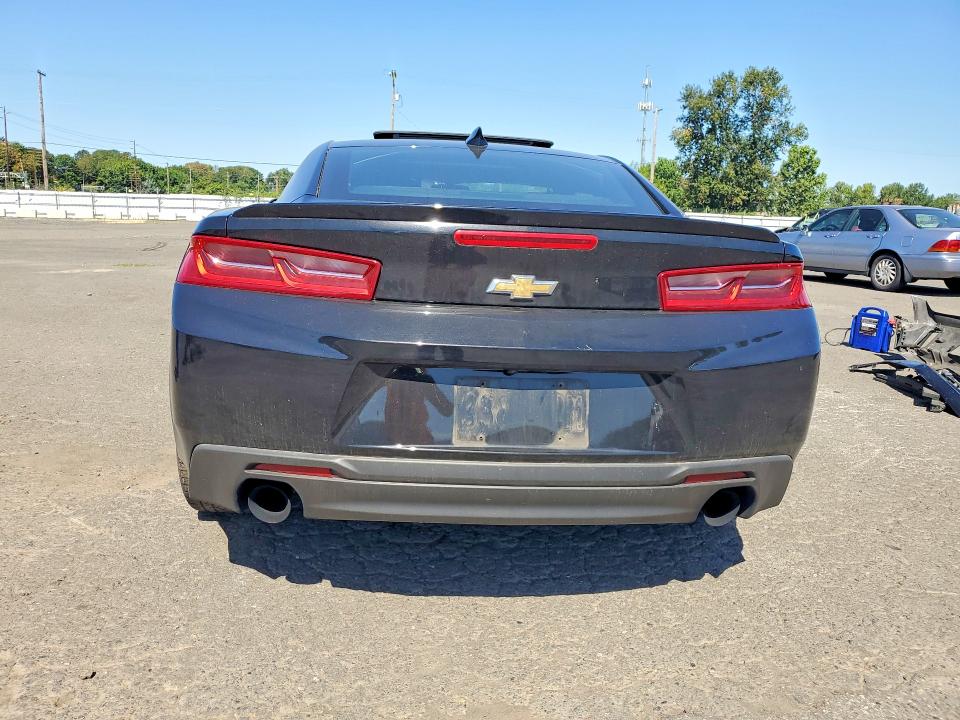 Photo 6 from auction – 2017 CHEVROLET CAMARO with VIN 1G1FB1RX1H0124583