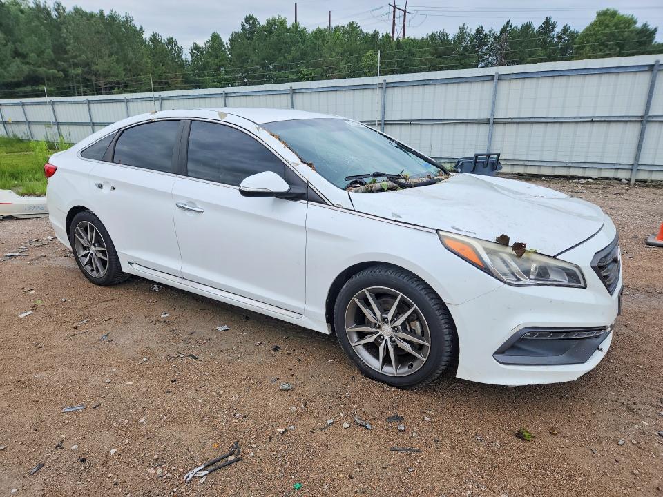 Photo 4 from auction – 2015 HYUNDAI SONATA with VIN 5NPE34AB4FH110243