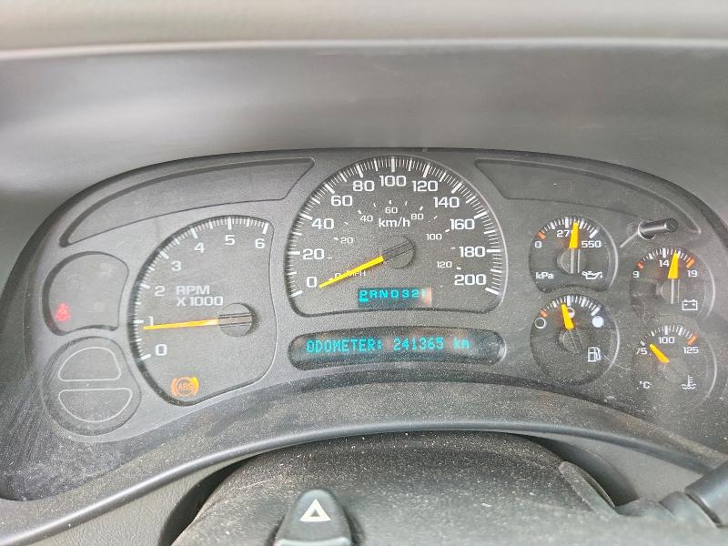 Photo 9 from auction – 2003 CHEVROLET SILVERADO with VIN 2GCEK19TX31257744