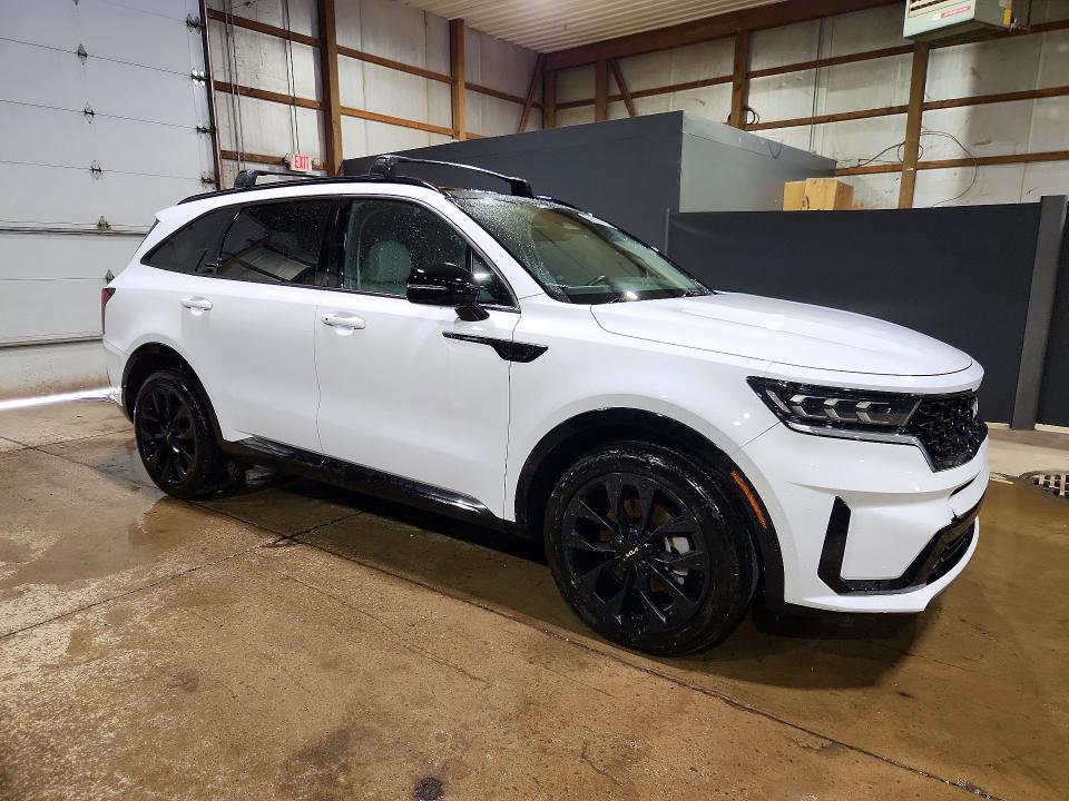 Photo 4 from auction – 2022 KIA SORENTO with VIN 5XYRK4LF9NG127646