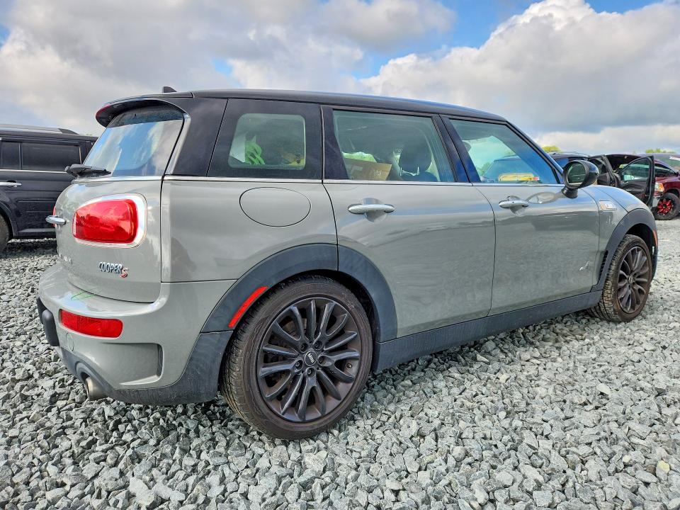 Photo 3 from auction – 2017 MINI COOPER with VIN WMWLU5C35H2E84252