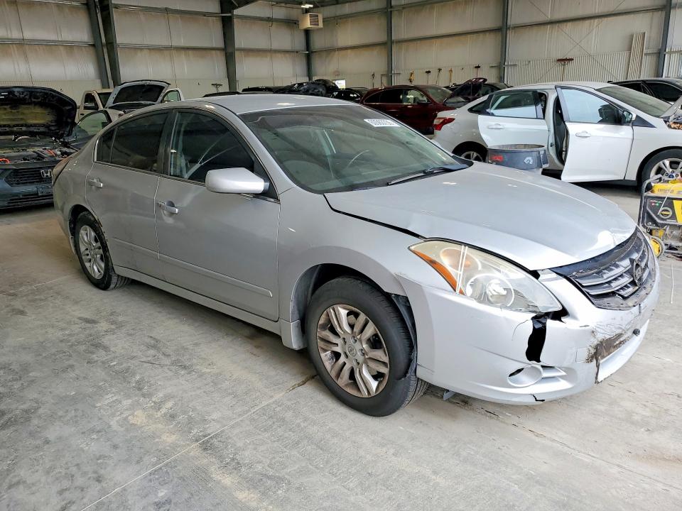 Photo 4 from auction – 2010 NISSAN ALTIMA with VIN 1N4AL2AP1AN563300