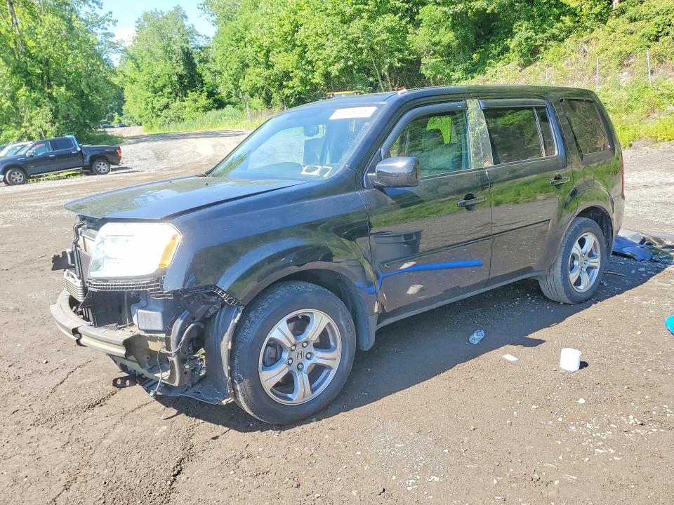 HONDA PILOT 2015 with VIN 5FNYF4H52FB054550 - Photo from auction