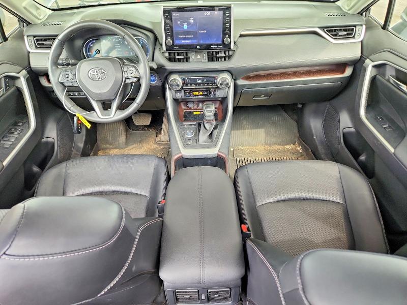 Photo 8 from auction – 2022 TOYOTA RAV4 with VIN JTMD6RFV5ND066941
