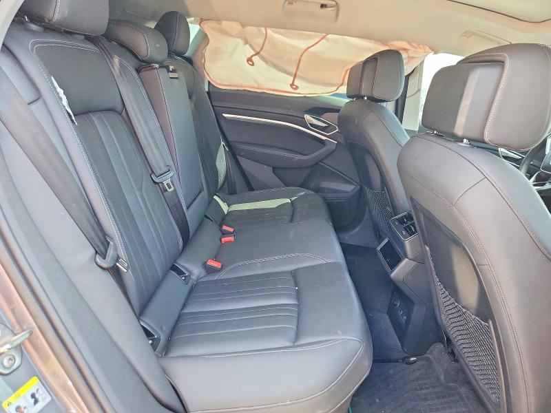 Photo 11 from auction – 2021 AUDI E-TRON with VIN WA1AAAGE2MB006024