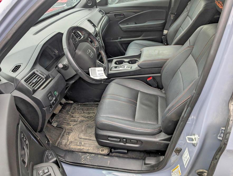 Photo 7 from auction – 2025 HONDA PASSPORT with VIN 5FNYF8H67SB500878
