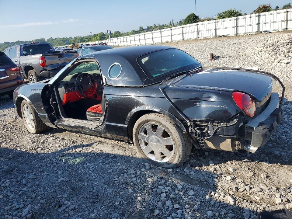 Photo 2 from auction – 2002 FORD THUNDERBIRD with VIN 1FAHP60A92Y121002