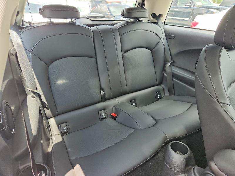 Photo 10 from auction – 2024 MINI COOPER with VIN WMW13DJ0XR2V19217